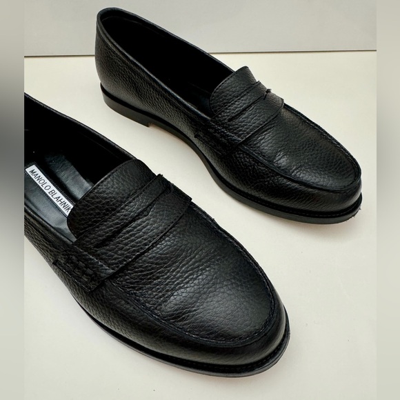 Manolo Blahnik Perrita Leather Loafers - Picture 8 of 9